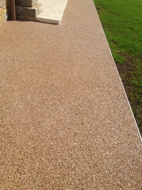 Pavimenti in graniglia e resina - LUCCISANO Impresa Edile  